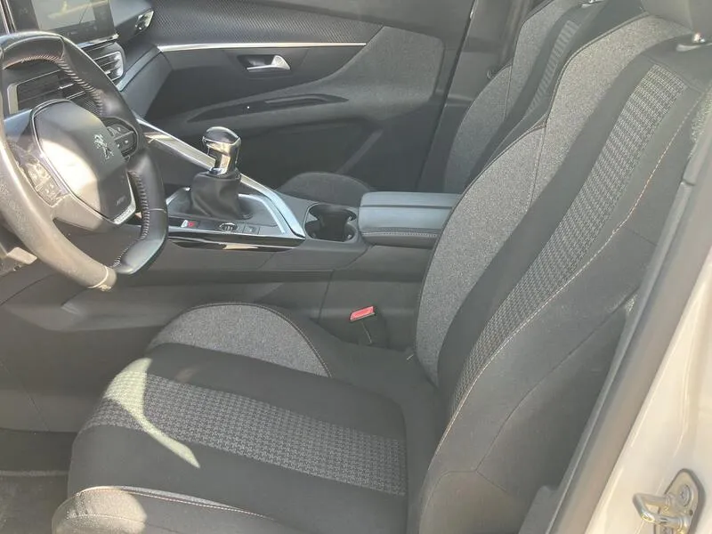 Peugeot 3008 1.5 BlueHDi Active Pack - foto 12