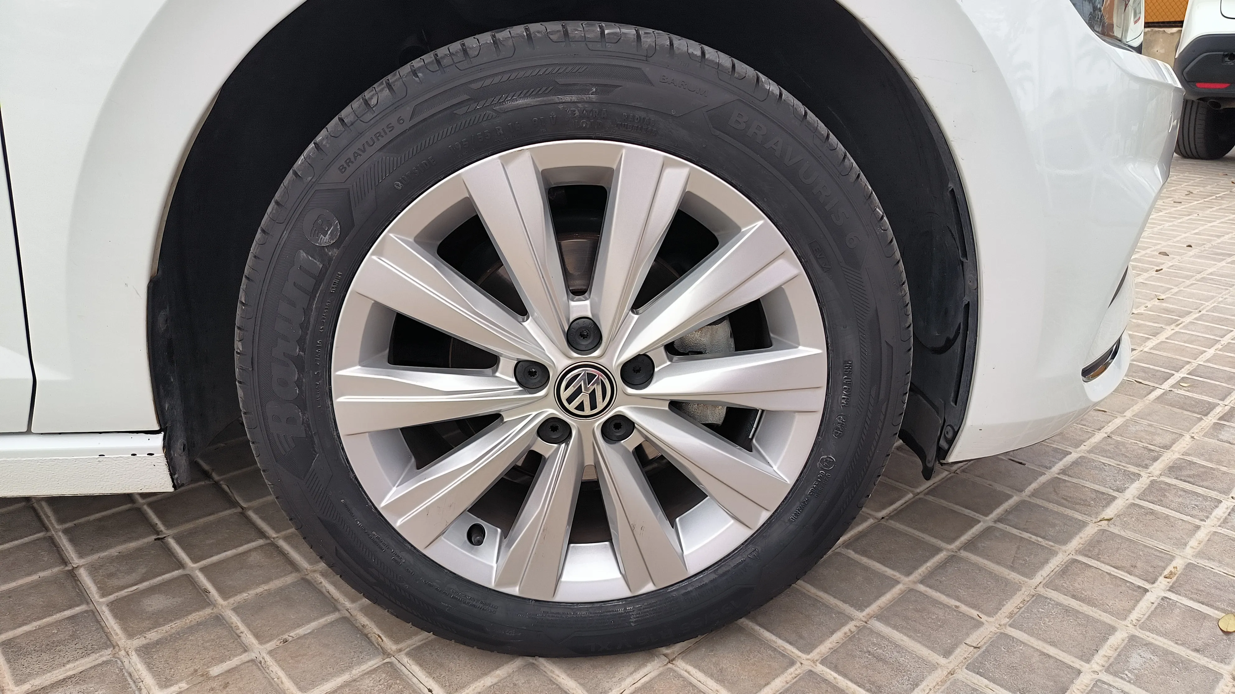Volkswagen Polo 1.0 mpi advance - foto 10