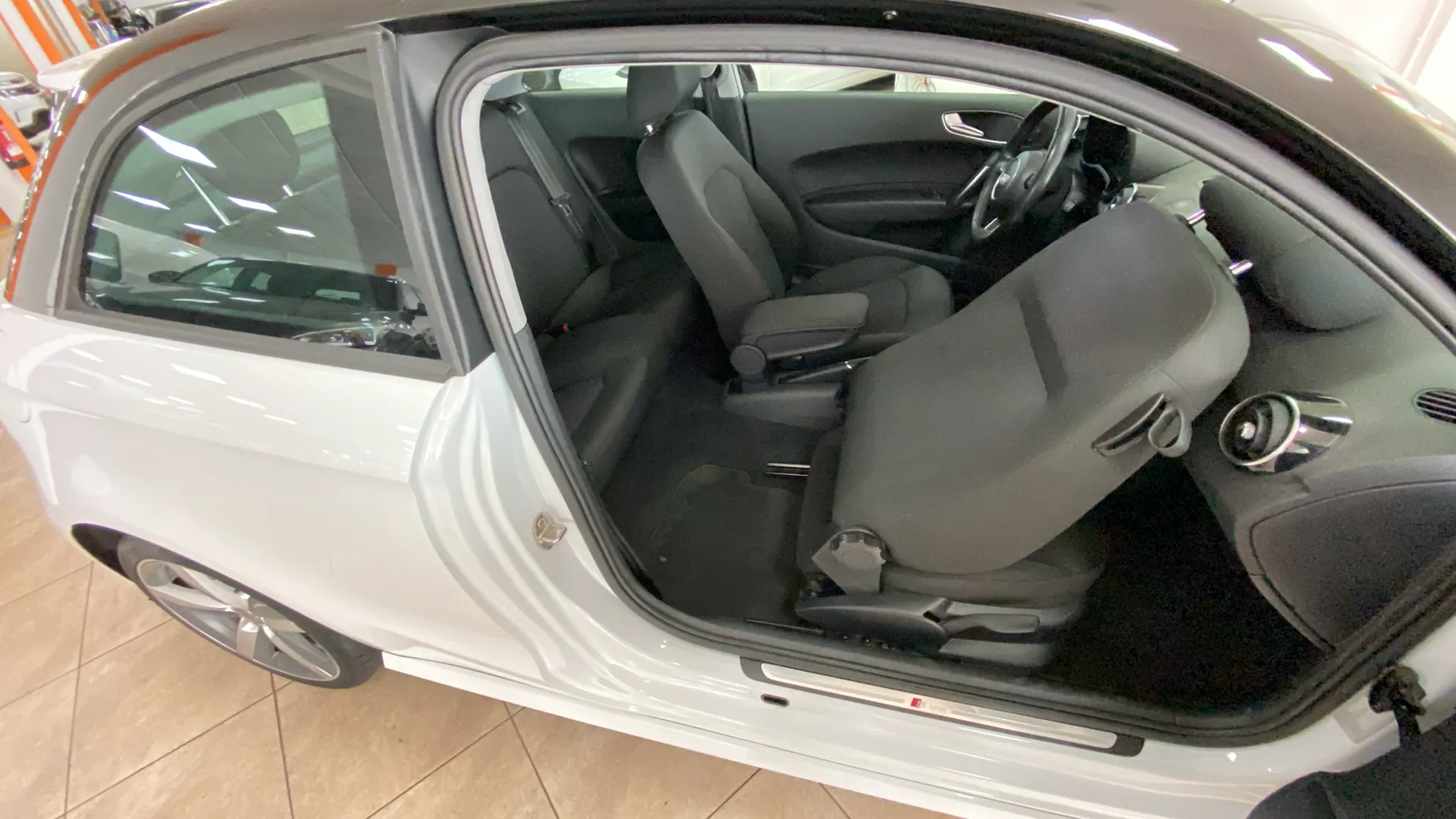 Audi A1 1.0 TFSI Active Kit - foto 10