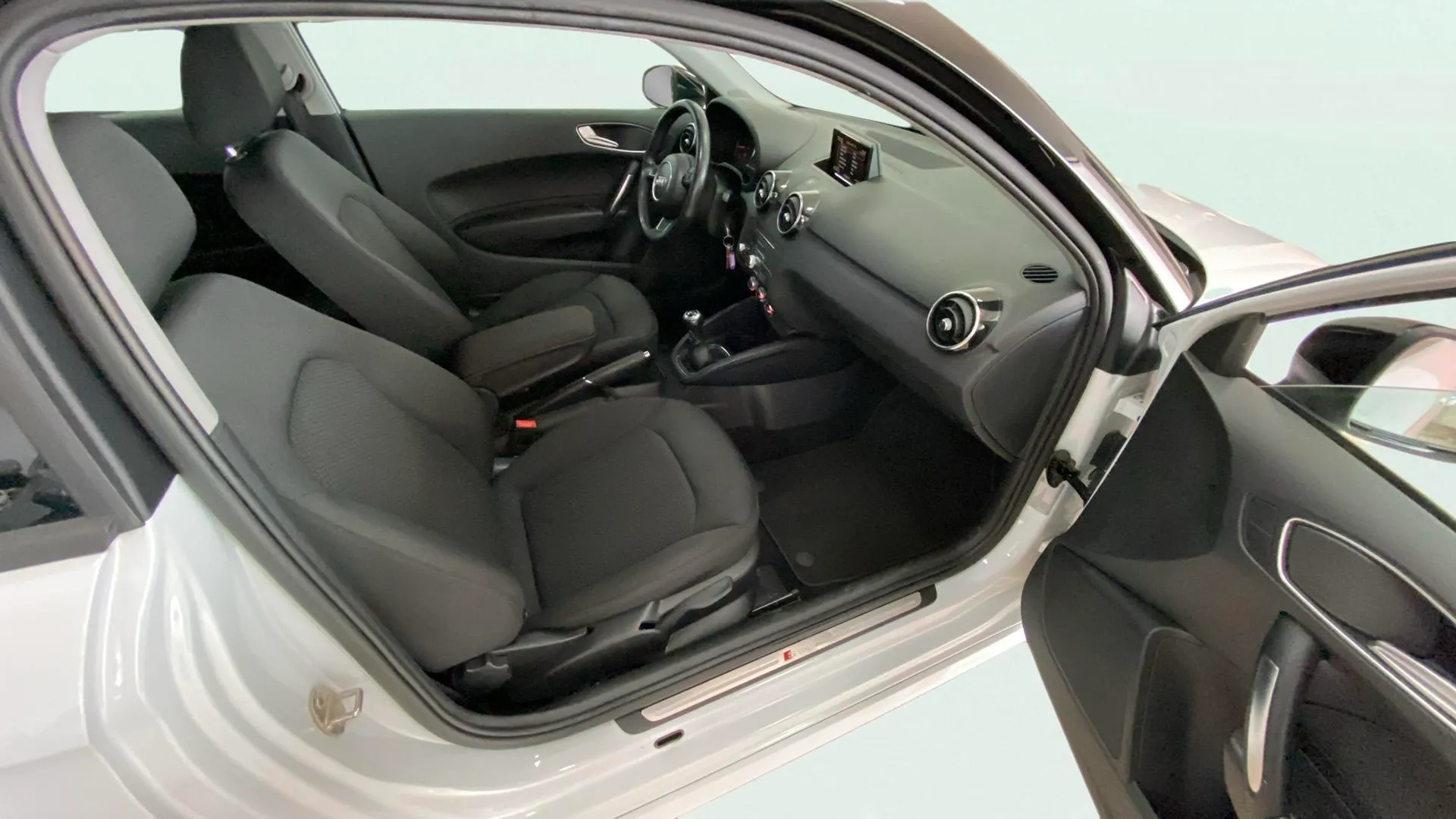 Audi A1 1.0 TFSI Active Kit - foto 9