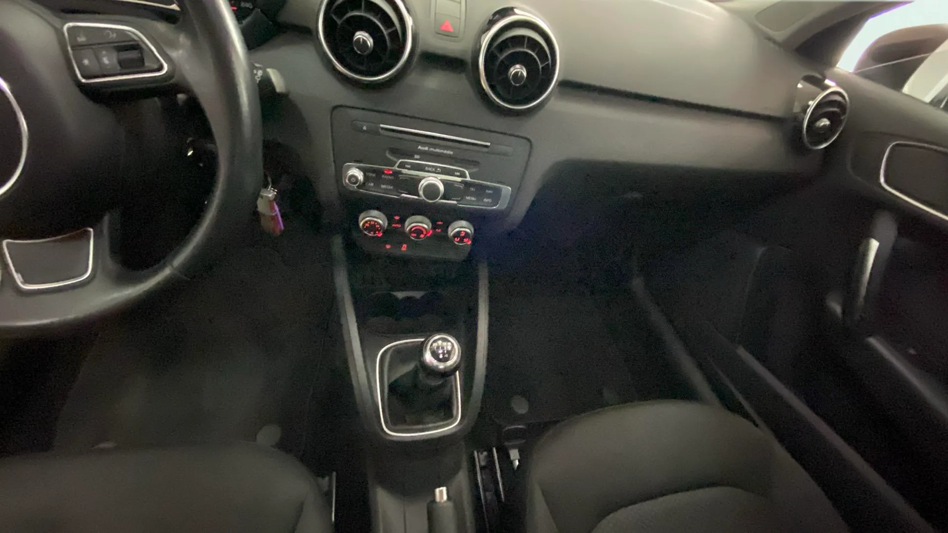 Audi A1 1.0 TFSI Active Kit - foto 6
