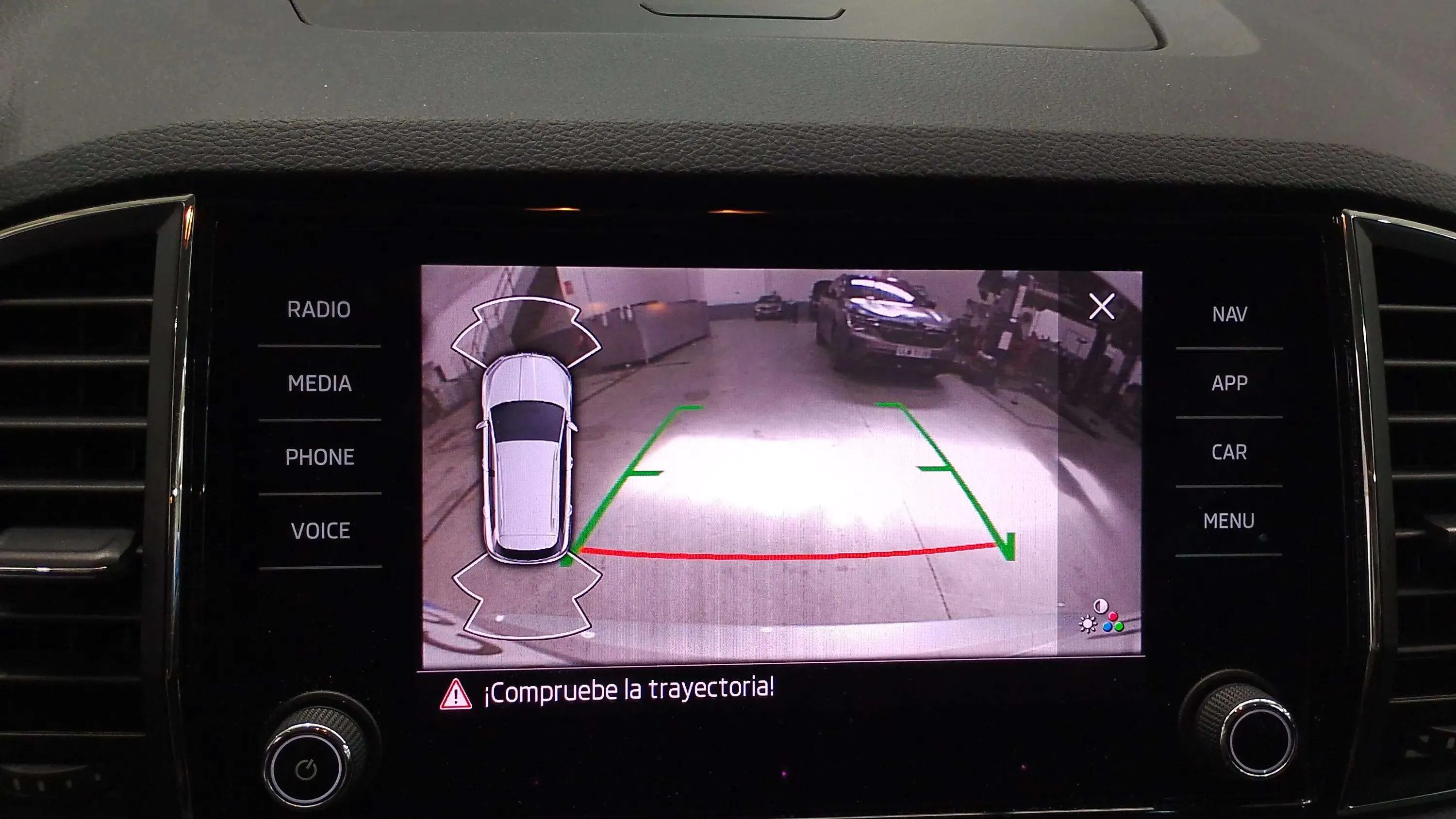 Škoda Karoq 1.5 TSI DSG ACT Selection - foto 21
