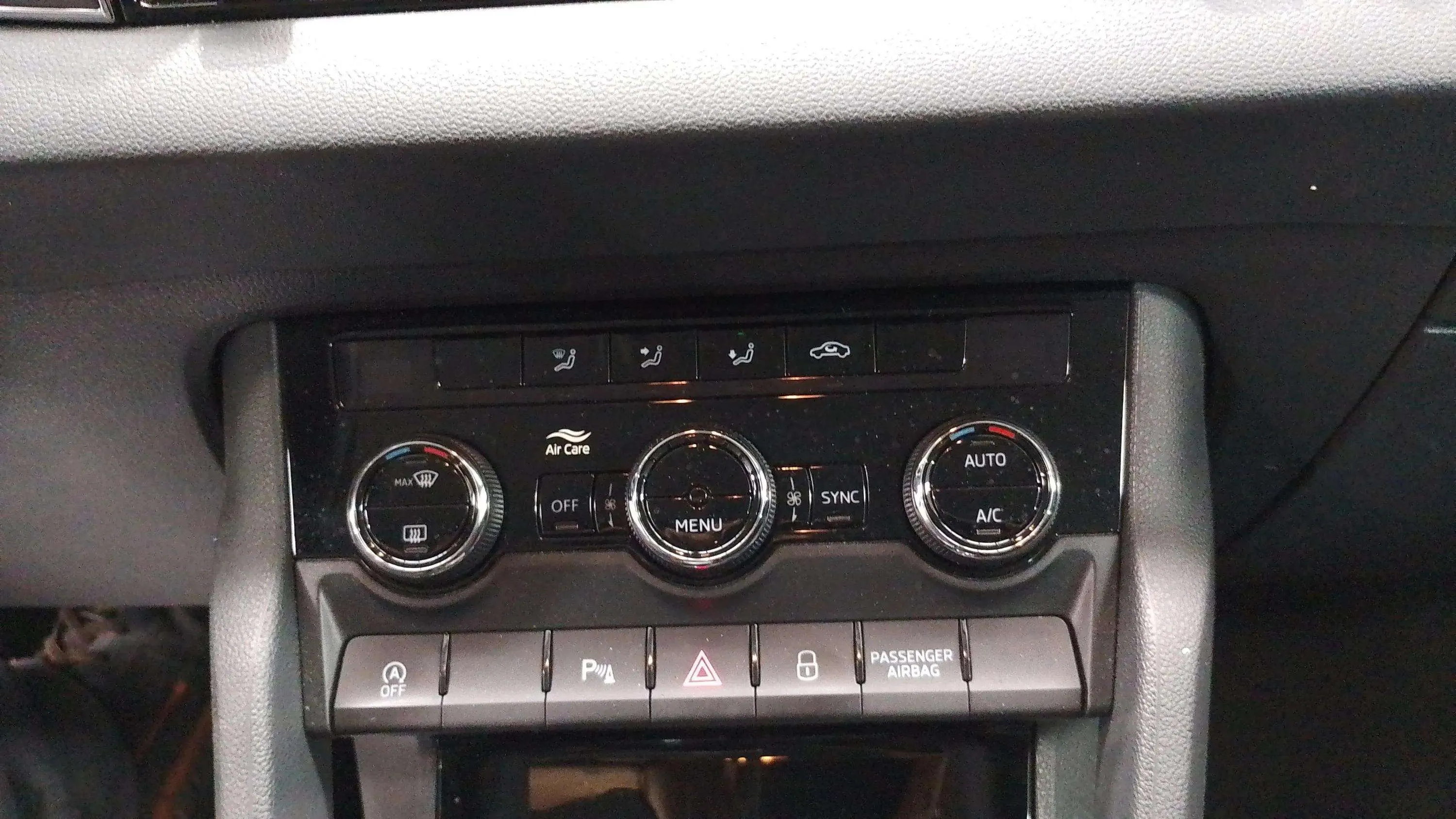 Škoda Karoq 1.5 TSI DSG ACT Selection - foto 20
