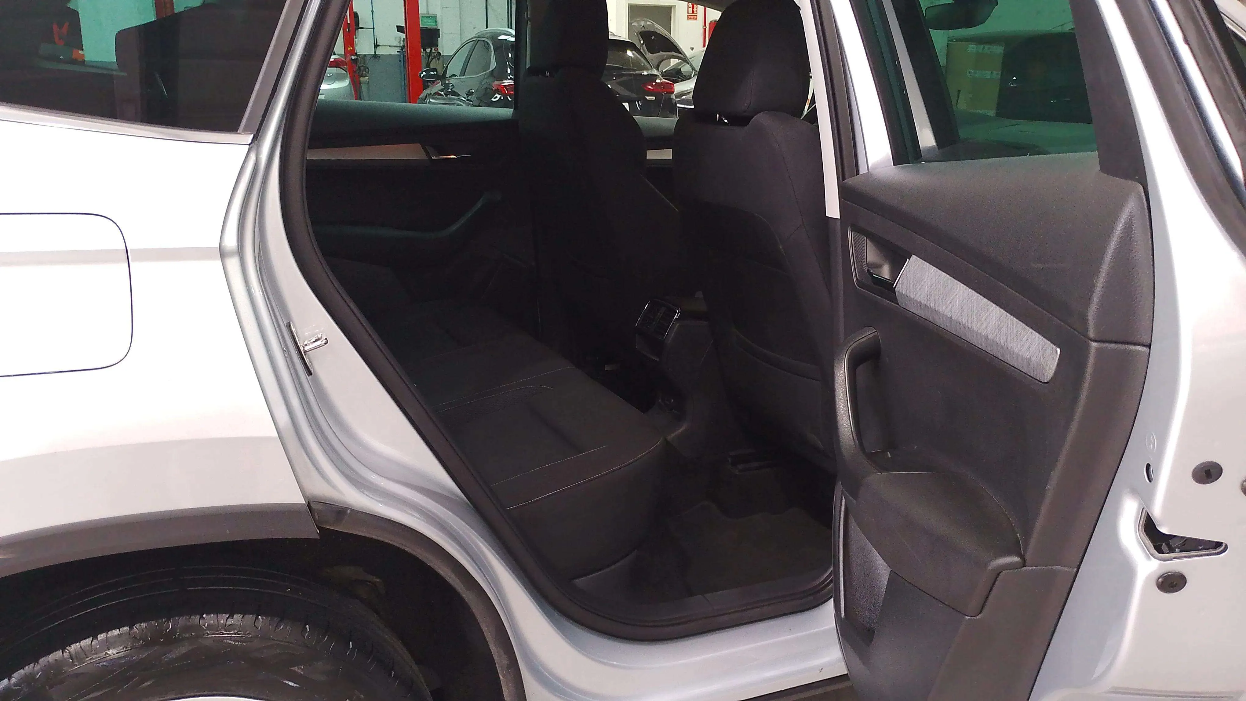Škoda Karoq 1.5 TSI DSG ACT Selection - foto 15