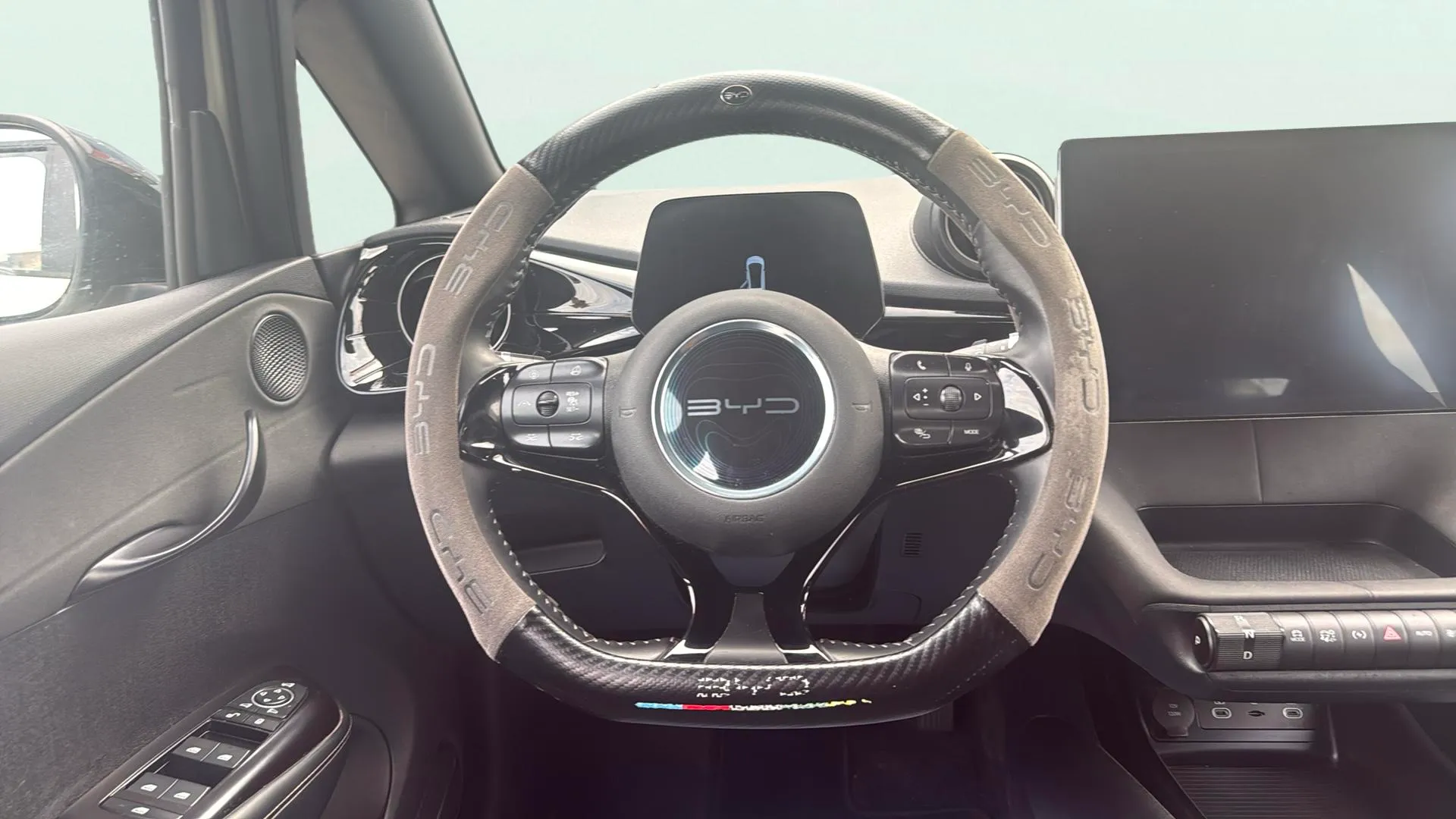BYD Dolphin Design - foto 12