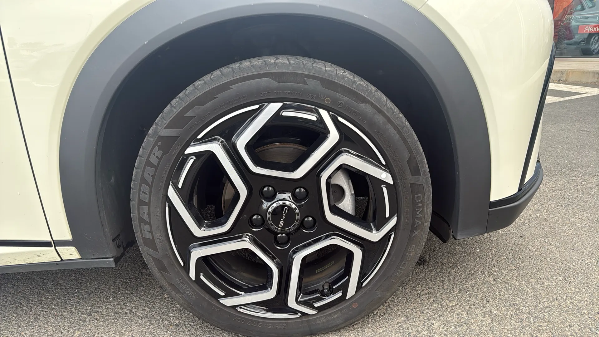 BYD Dolphin Design - foto 9