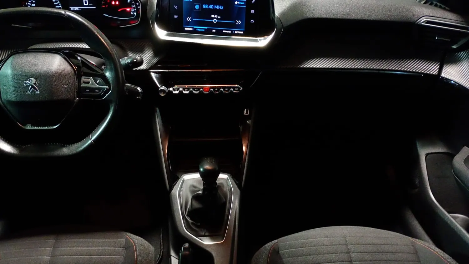 Peugeot 208 PureTech Active - foto 12