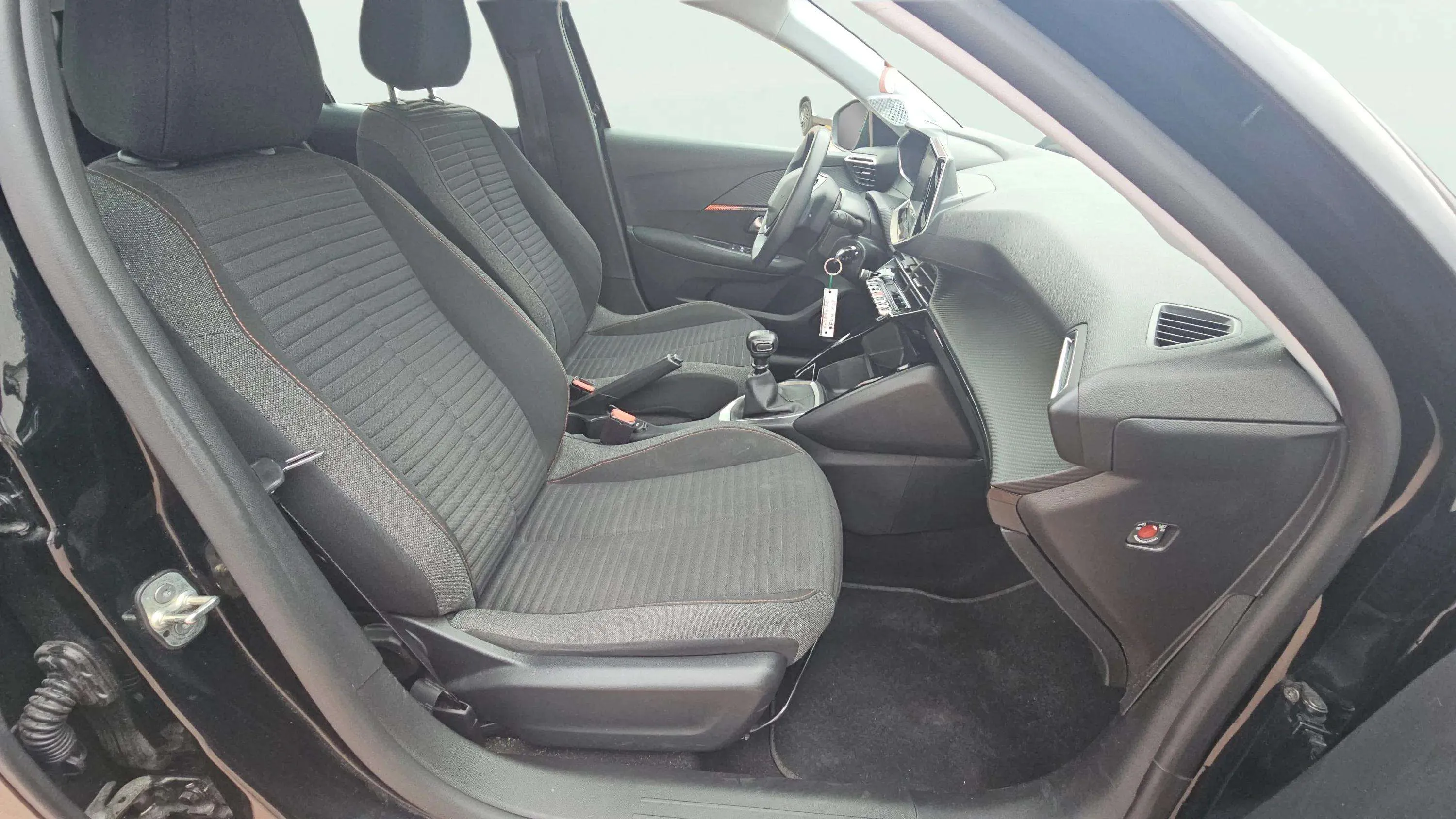 Peugeot 208 BlueHDi Active Pack - foto 15