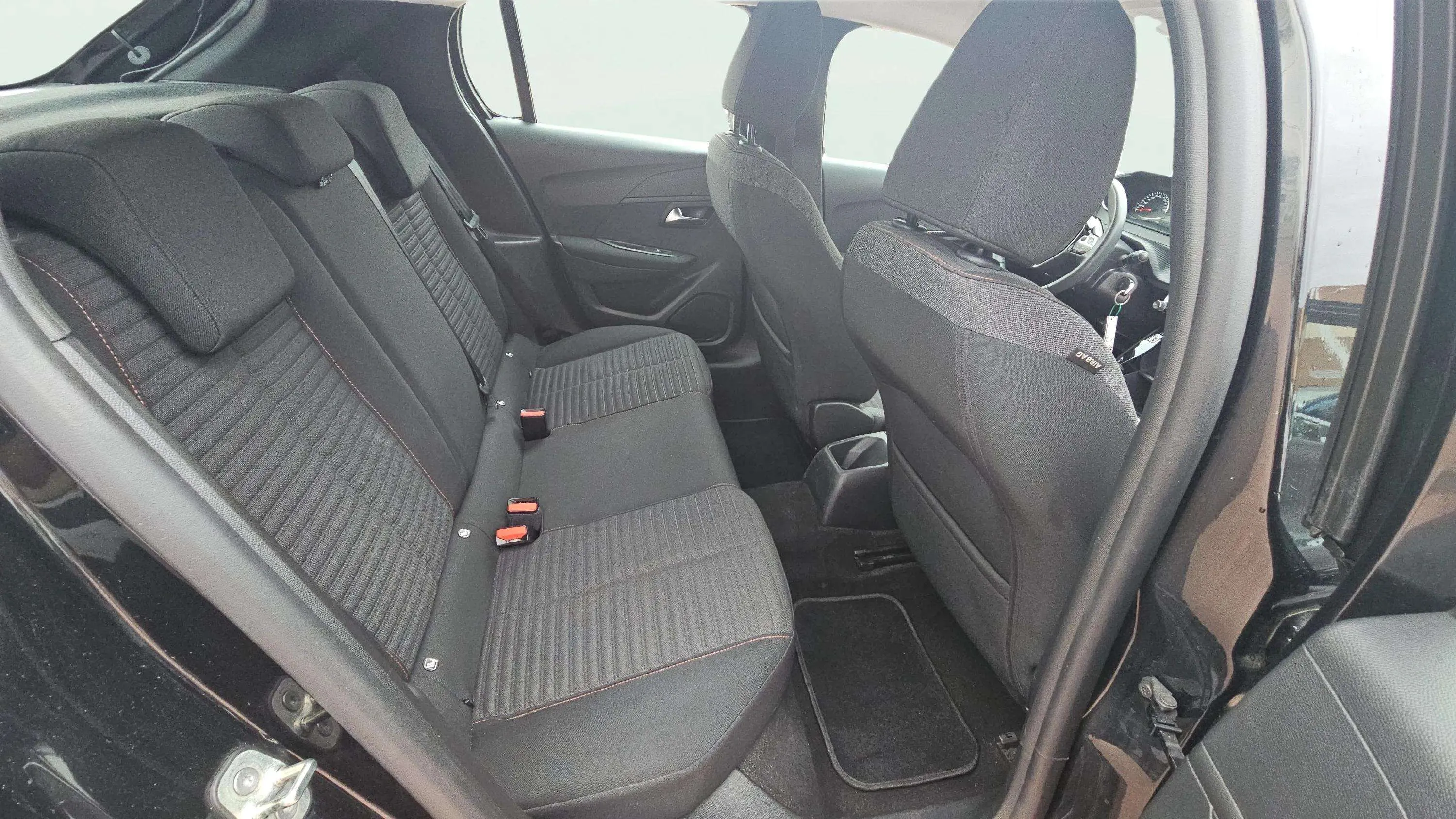 Peugeot 208 BlueHDi Active Pack - foto 16
