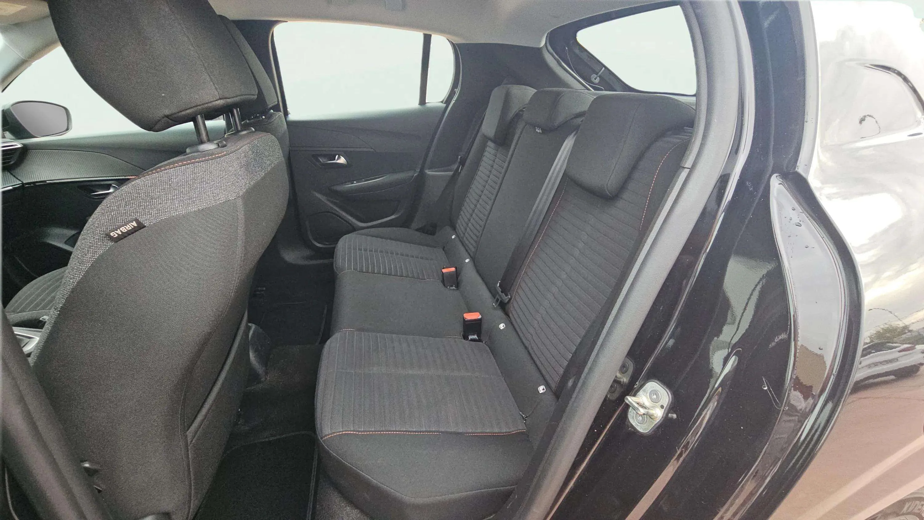 Peugeot 208 BlueHDi Active Pack - foto 20