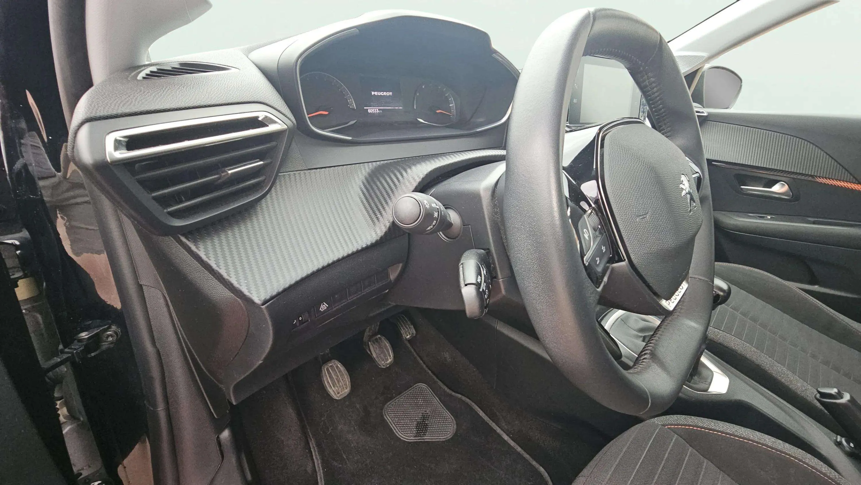Peugeot 208 BlueHDi Active Pack - foto 23