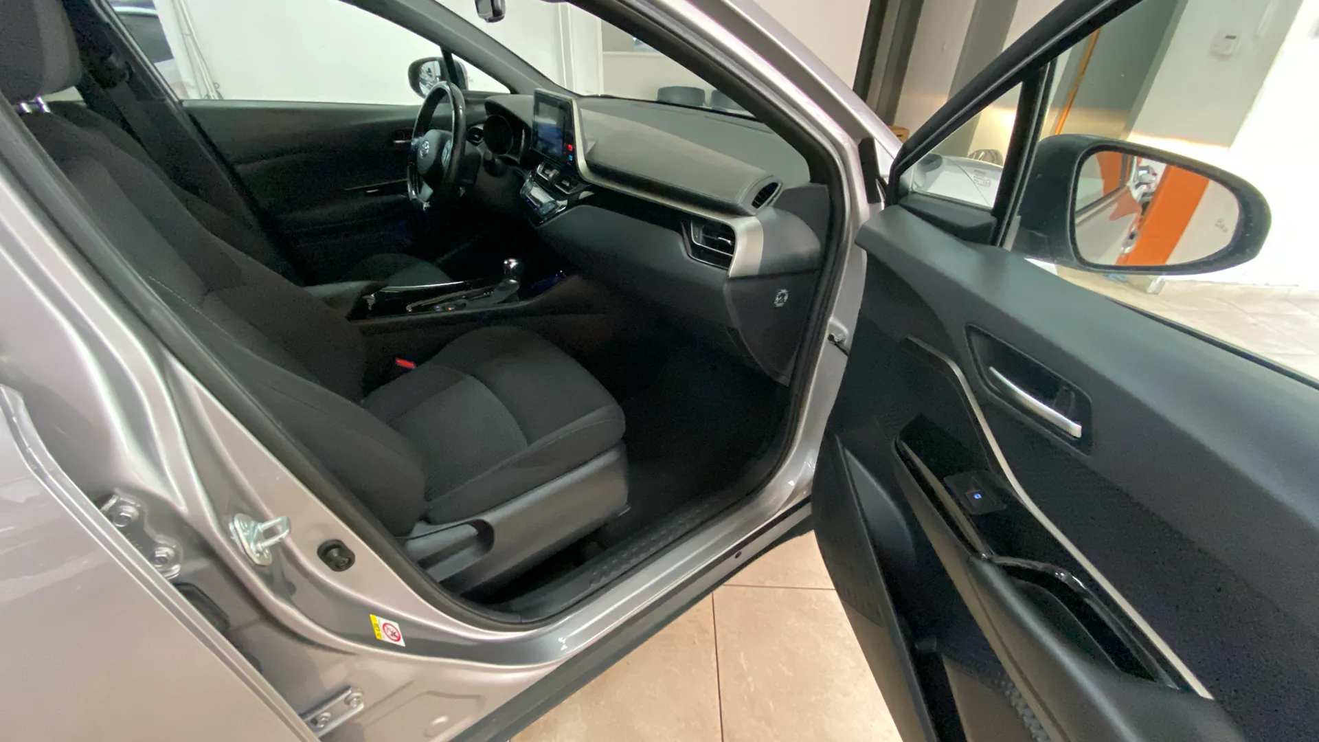 Toyota C-HR 1.8 125H Active - foto 7