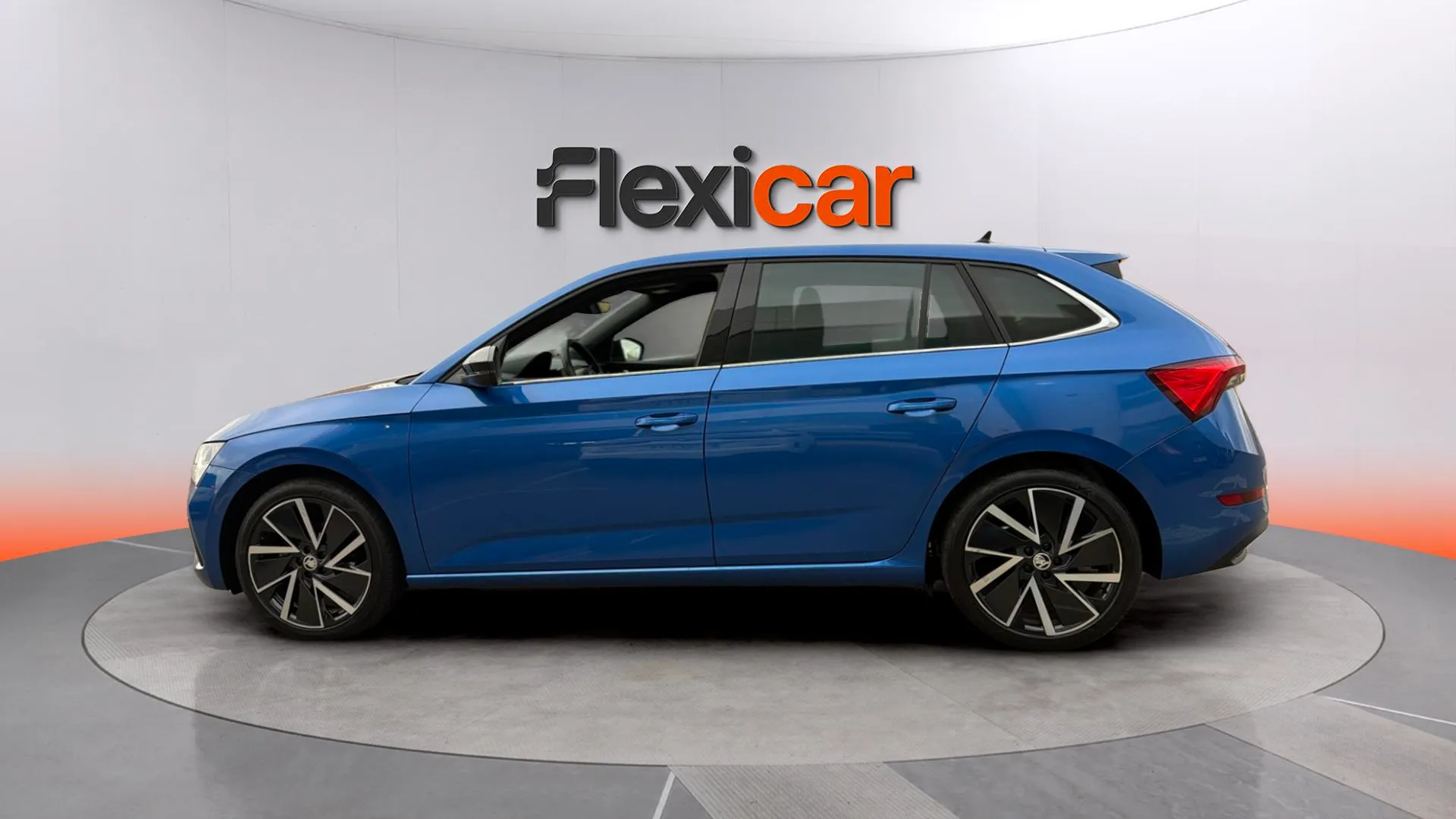 Škoda Scala 1.5 TSI DSG Ambition - foto 2