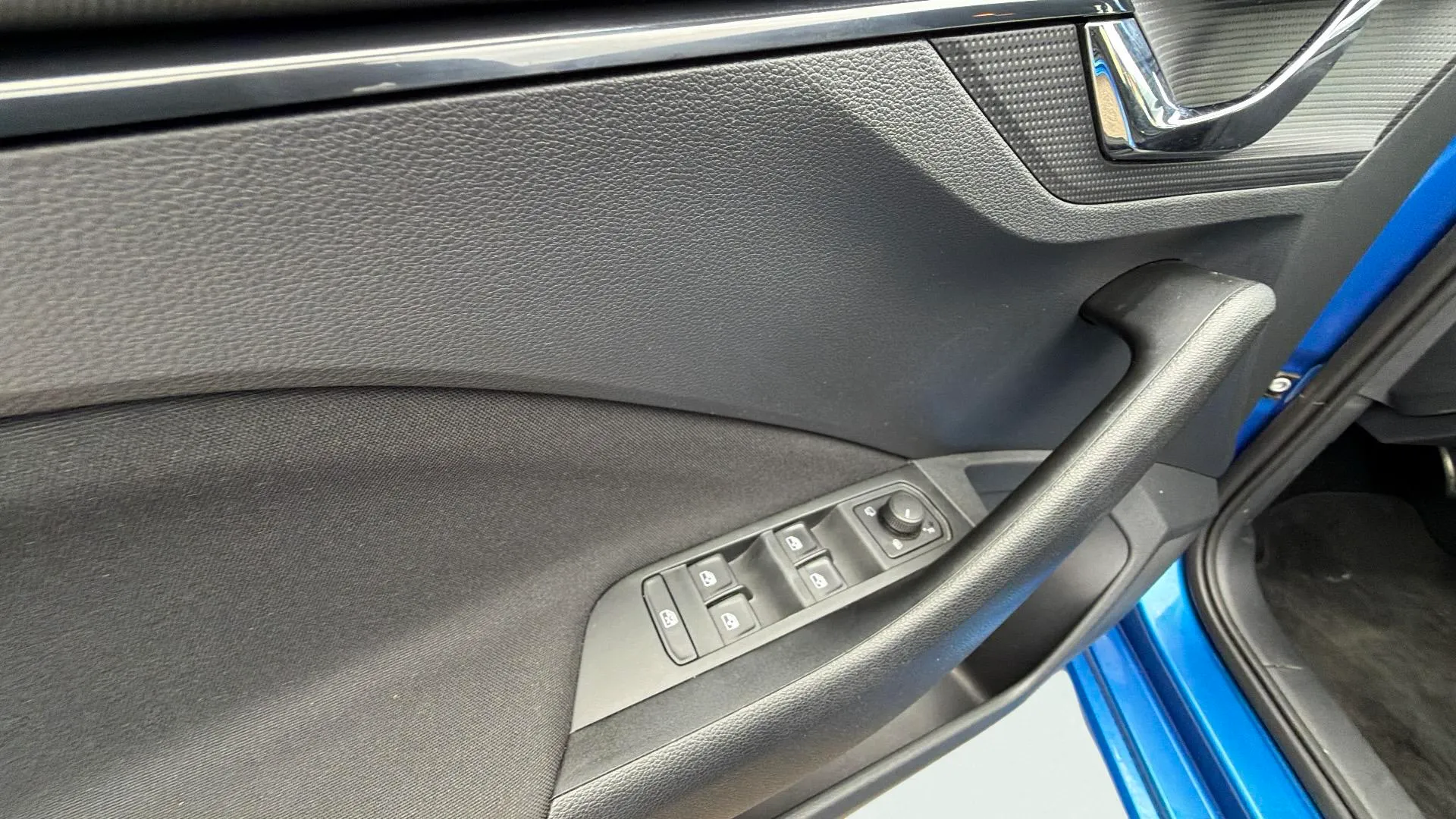 Škoda Scala 1.5 TSI DSG Ambition - foto 18