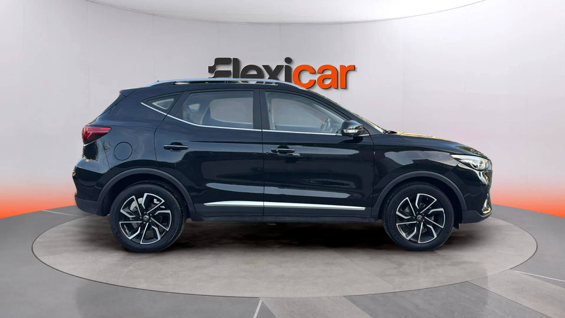 MG ZS 1.0T Luxury - foto 8
