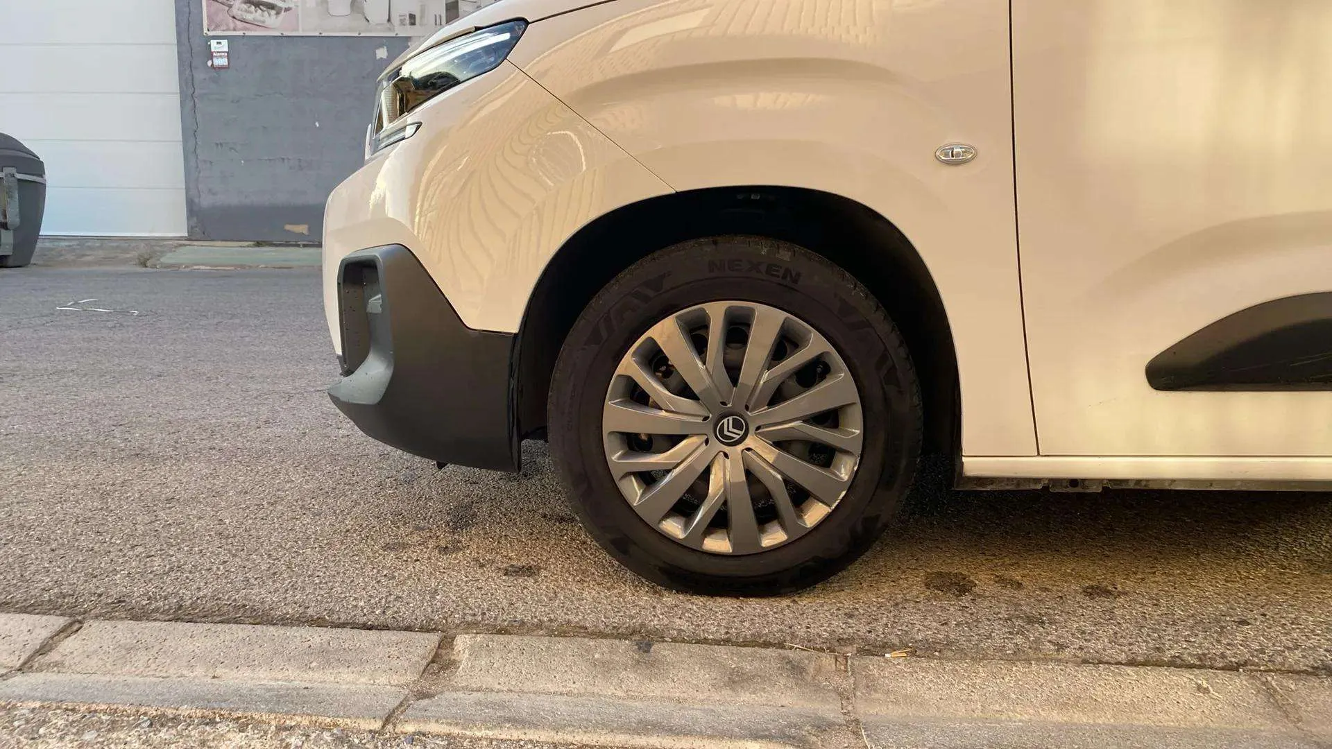 Citroën Berlingo Talla XL BlueHDi 100 Plus - foto 9