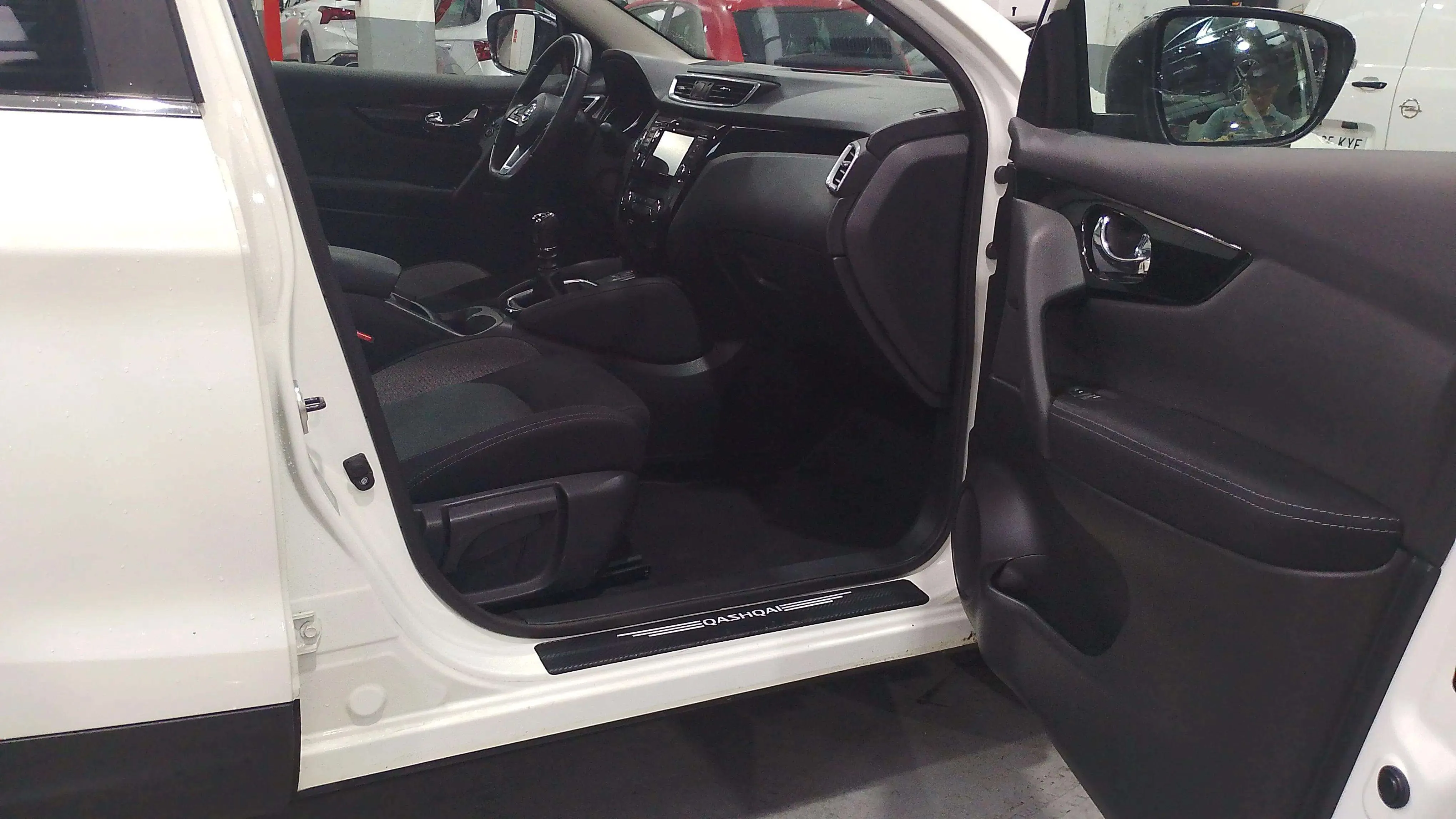 Nissan Qashqai DIG-T E6D N-Connecta - foto 14