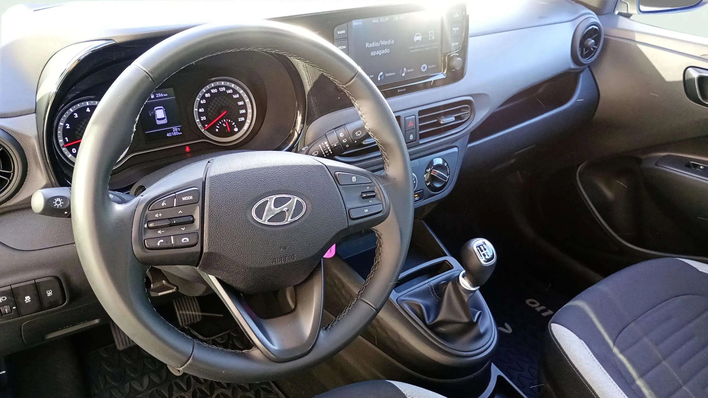 Hyundai i10 1.2 Tecno 2C - foto 8