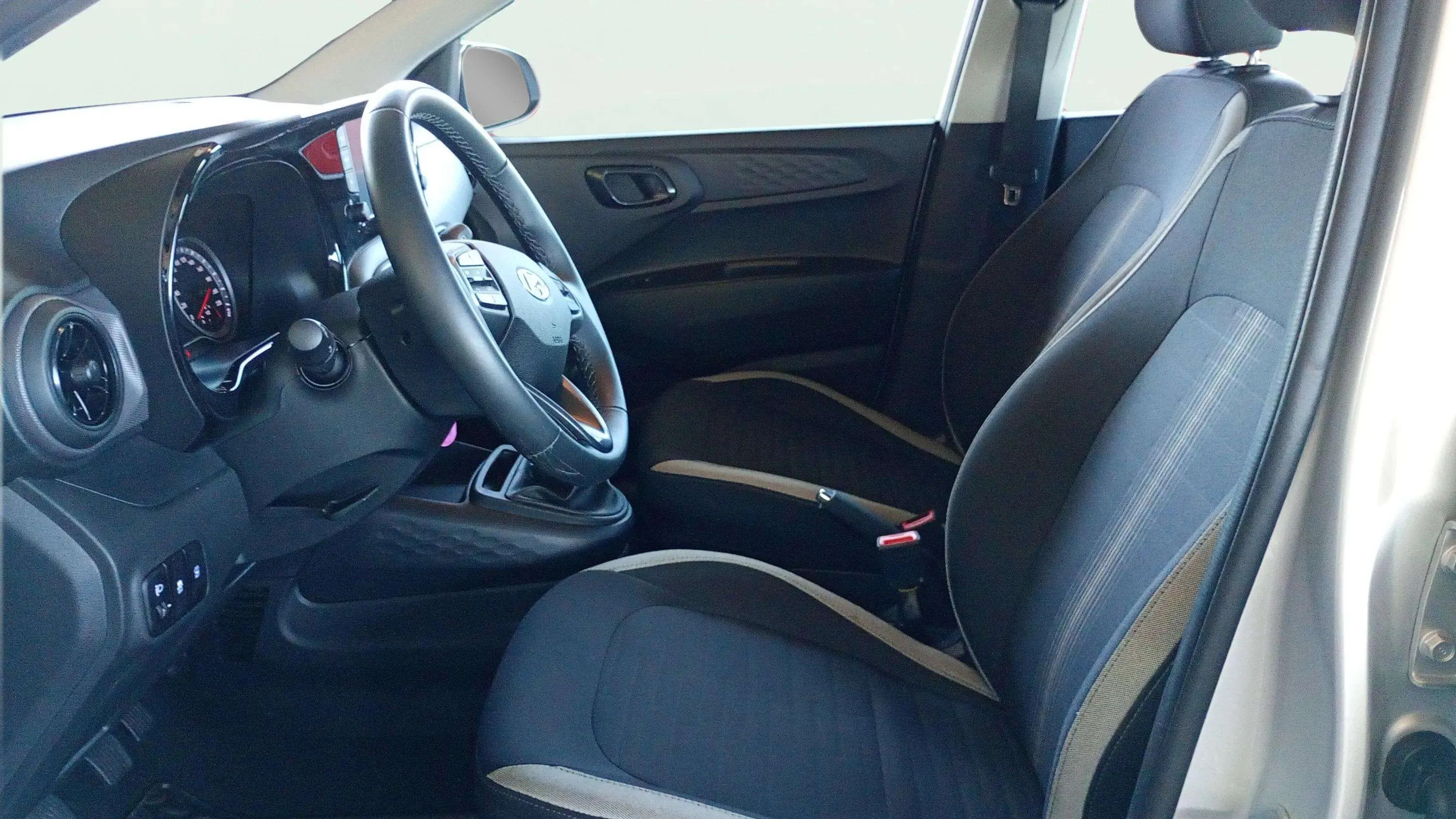 Hyundai i10 1.2 Tecno 2C - foto 11