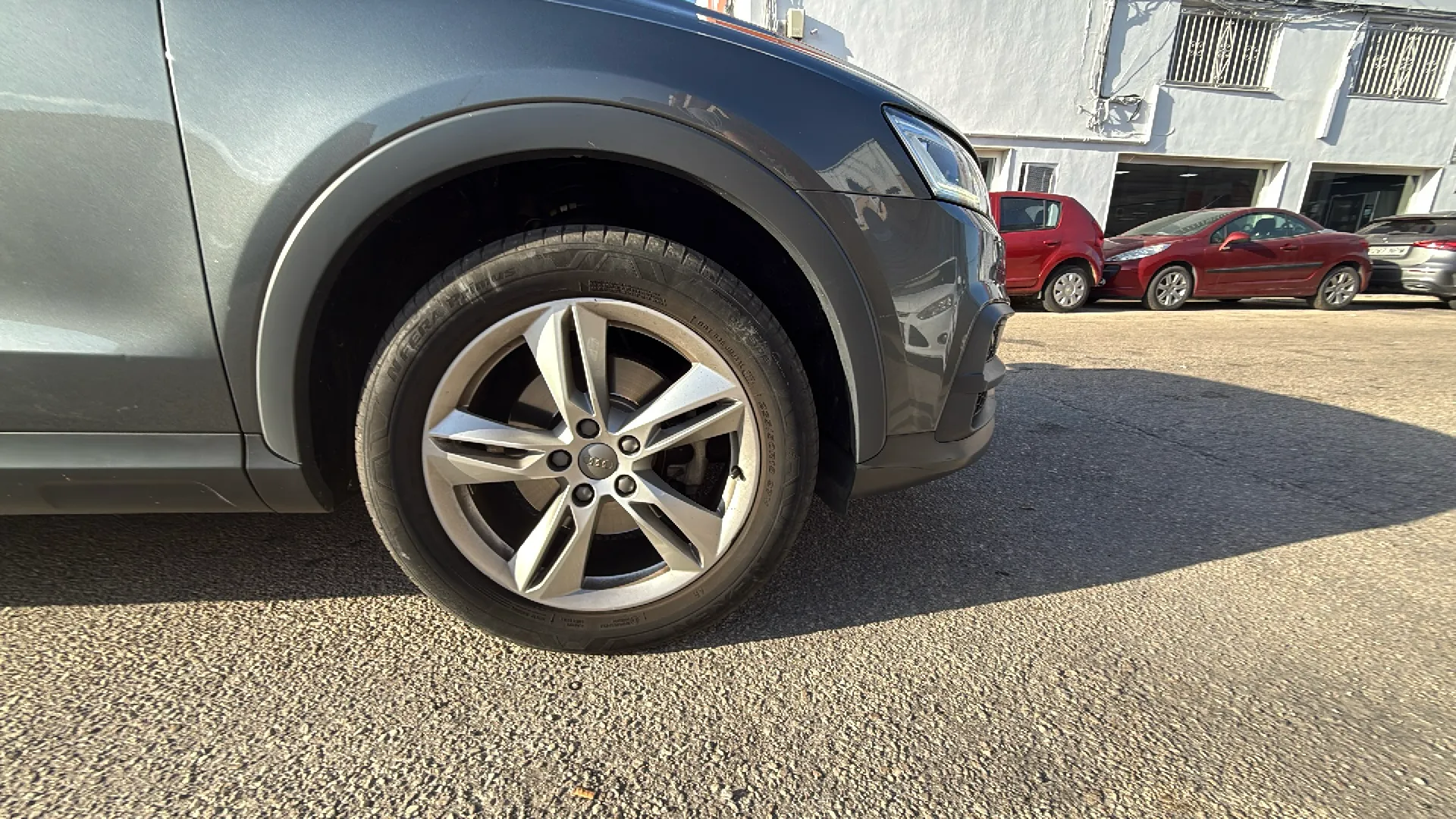 Audi Q3 2.0 TDI - foto 24