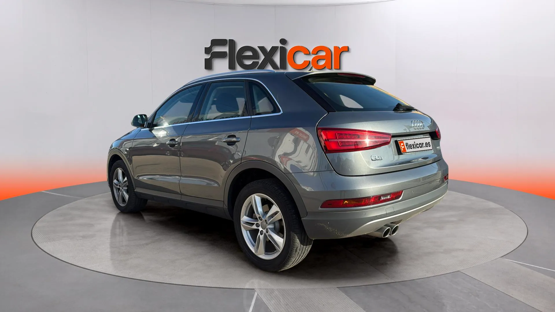 Audi Q3 2.0 TDI - foto 5