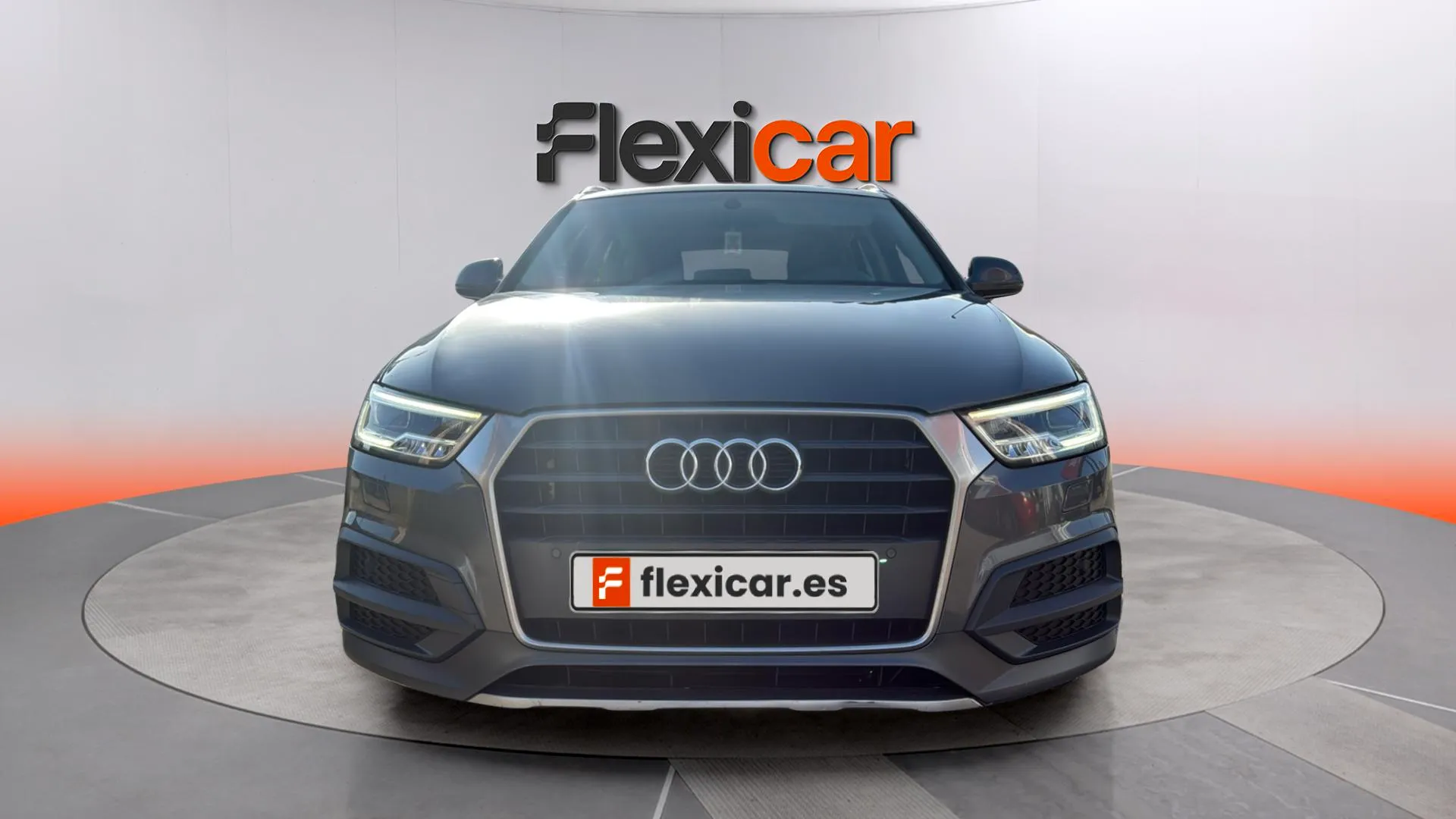 Audi Q3 2.0 TDI - foto 8