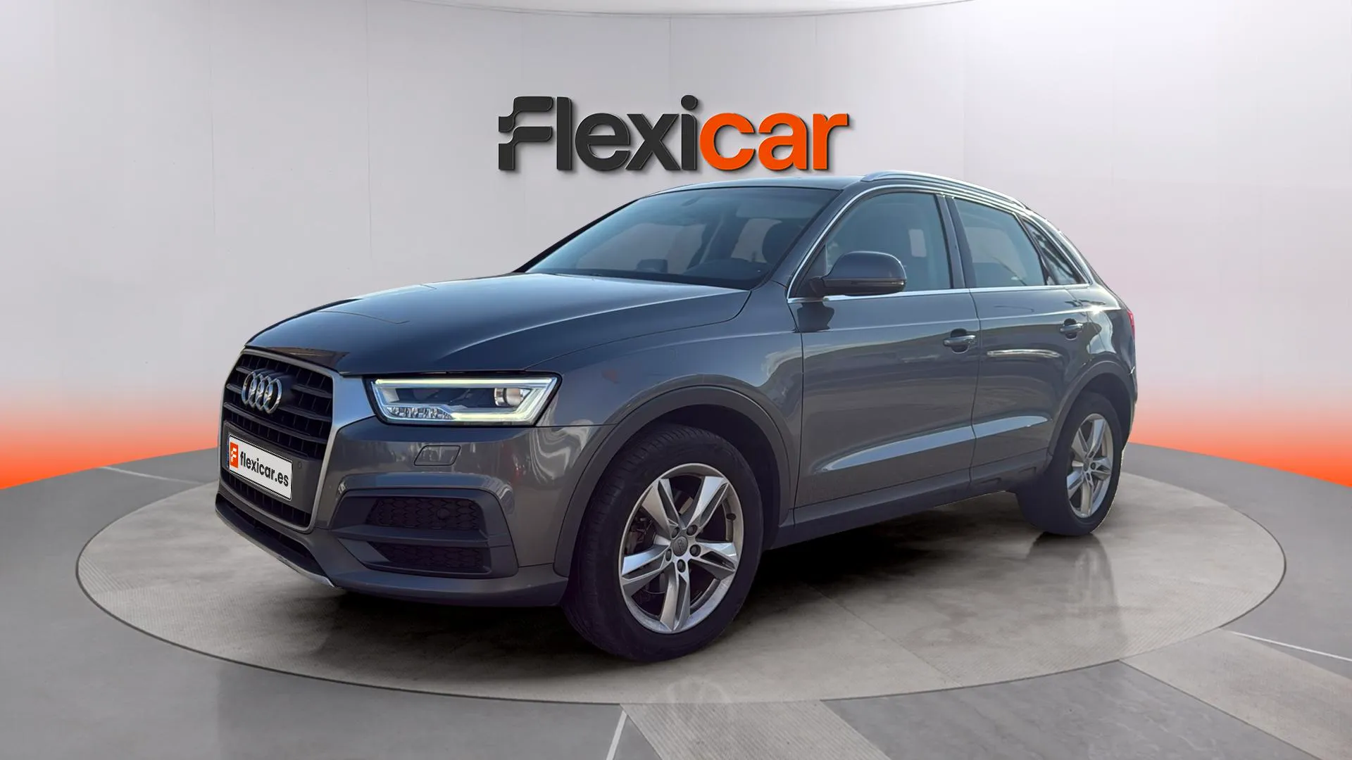 Audi Q3 2.0 TDI - foto 7
