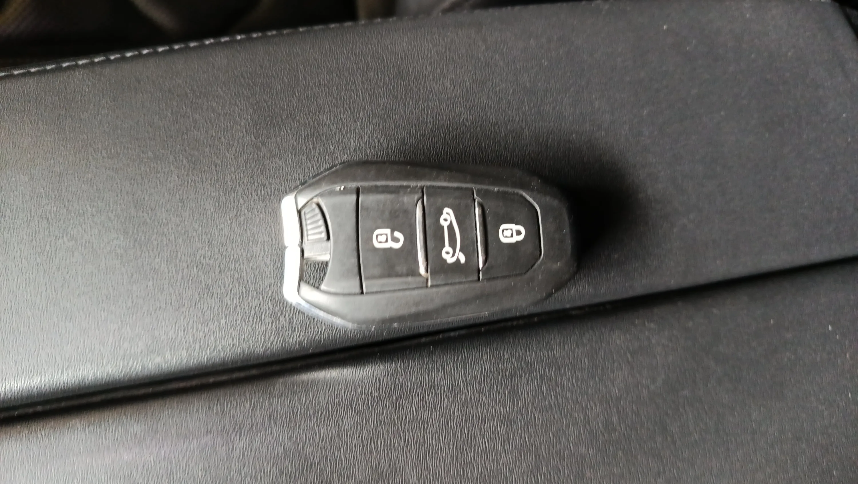Citroën C5 Aircross 180 e-EAT8 Feel Pack - foto 18