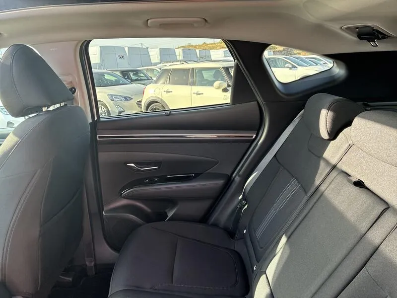 Hyundai Tucson 1.6 T-GDi PHEV Tecno Sky 4x4 - foto 30