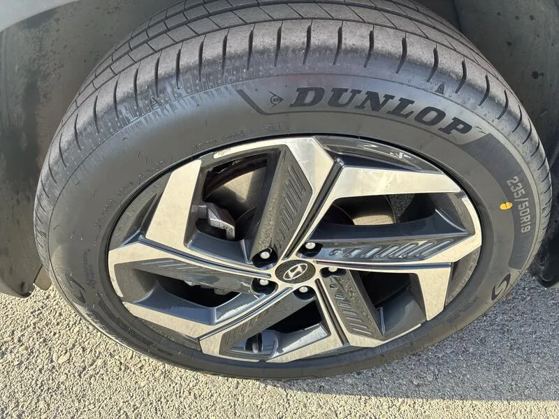 Hyundai Tucson 1.6 T-GDi PHEV Tecno Sky 4x4 - foto 26