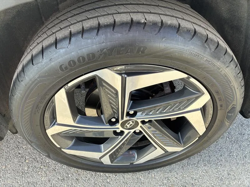 Hyundai Tucson 1.6 T-GDi PHEV Tecno Sky 4x4 - foto 27