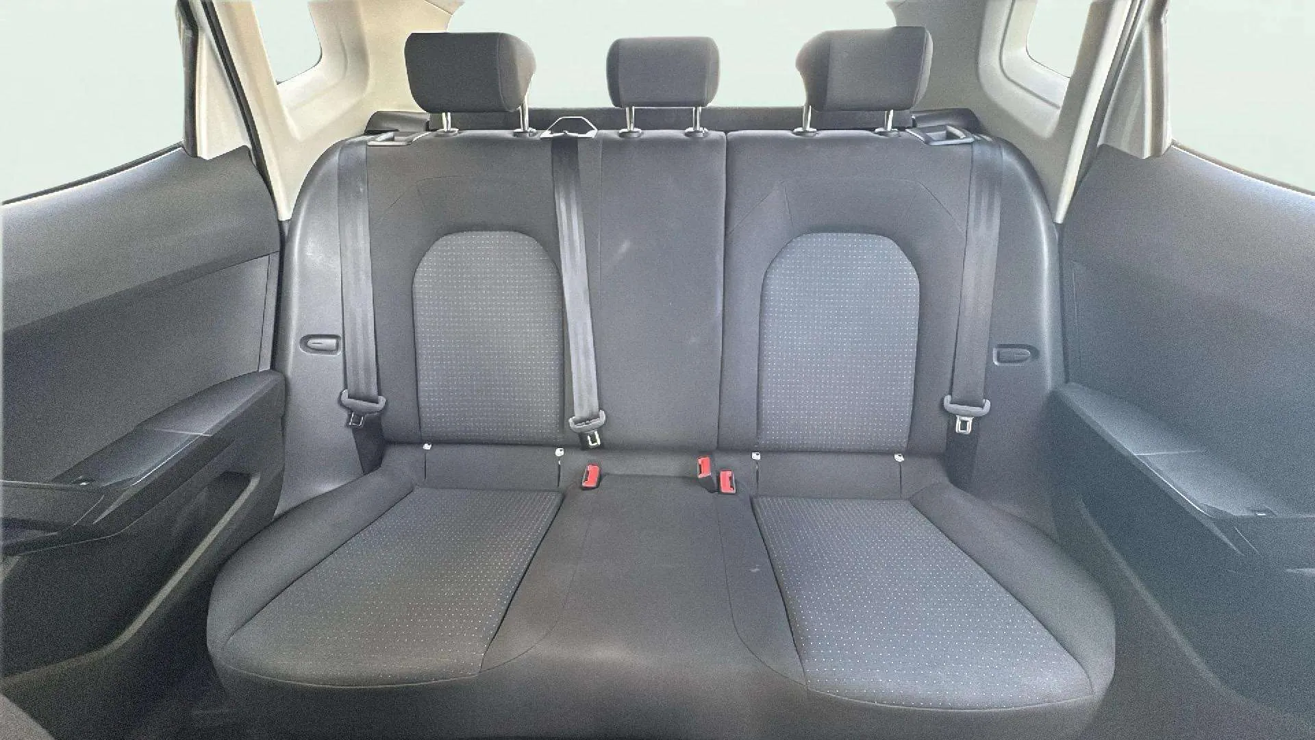 SEAT Arona 1.0 TSI DSG FR Limited Ed - foto 13