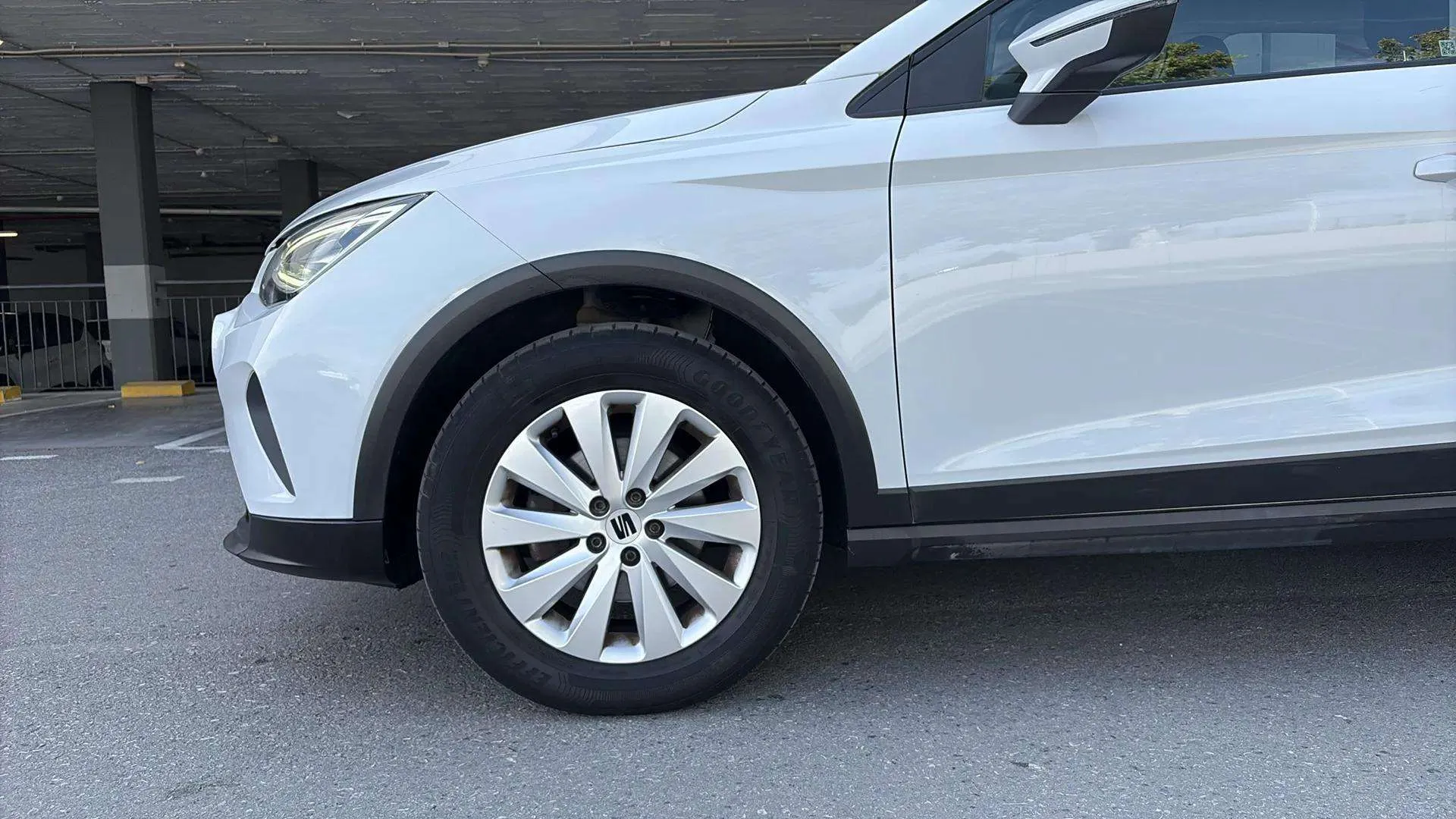 SEAT Arona 1.0 TSI DSG FR Limited Ed - foto 14