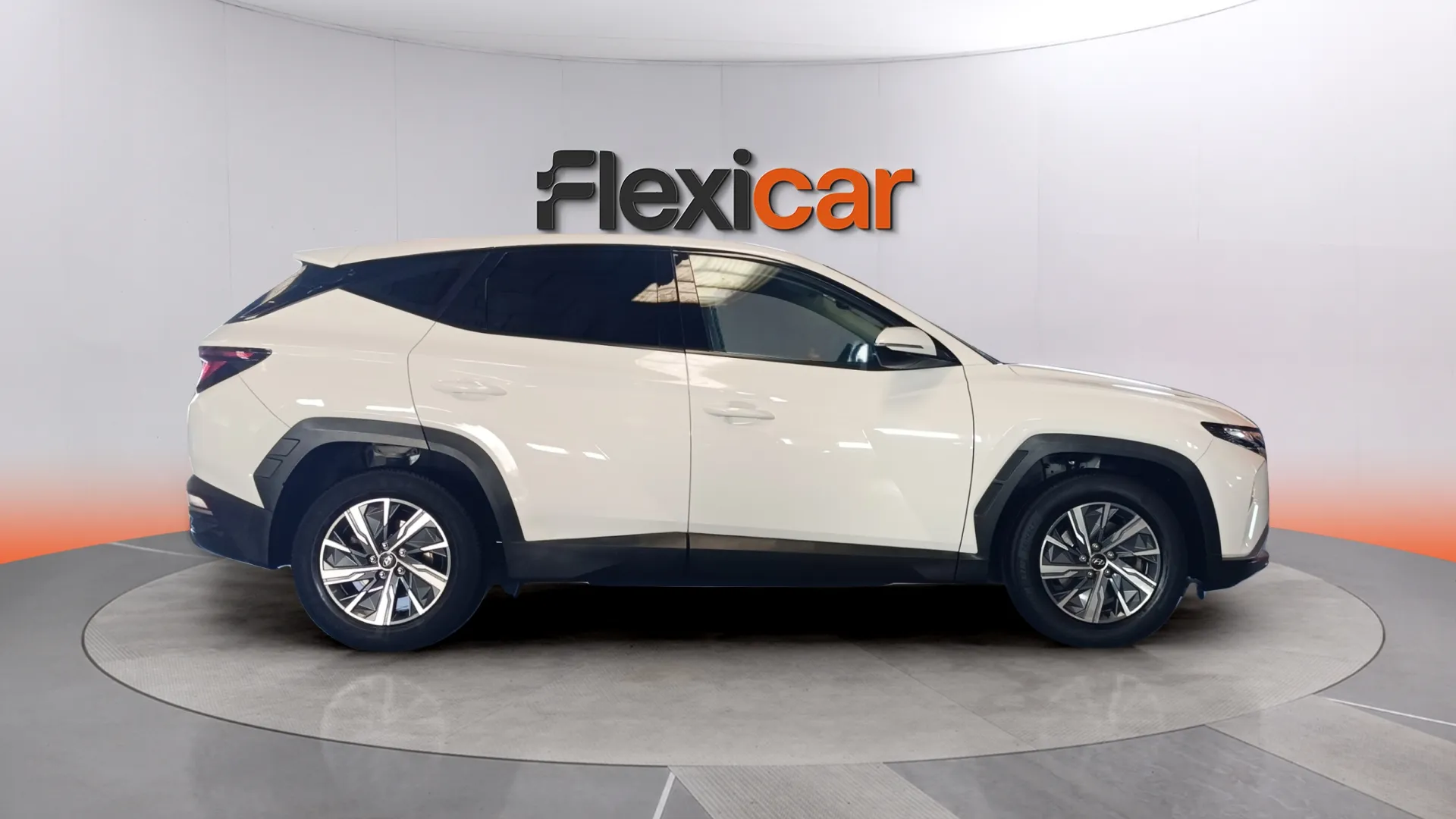 Hyundai Tucson 1.6 CRDi Klass - foto 2