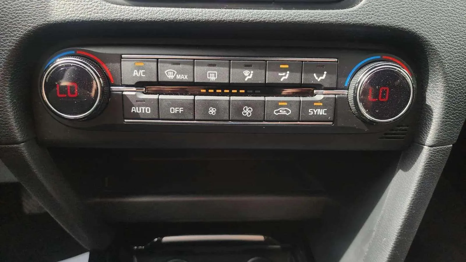 Kia XCeed 1.0 T-GDi Tech - foto 21