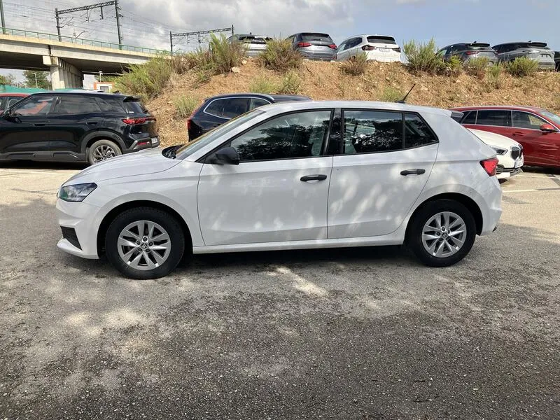Škoda Fabia Essence 1.0 TSI - foto 3