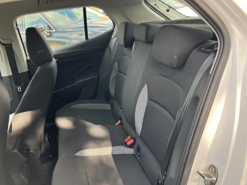 Škoda Fabia Essence 1.0 TSI - foto 27