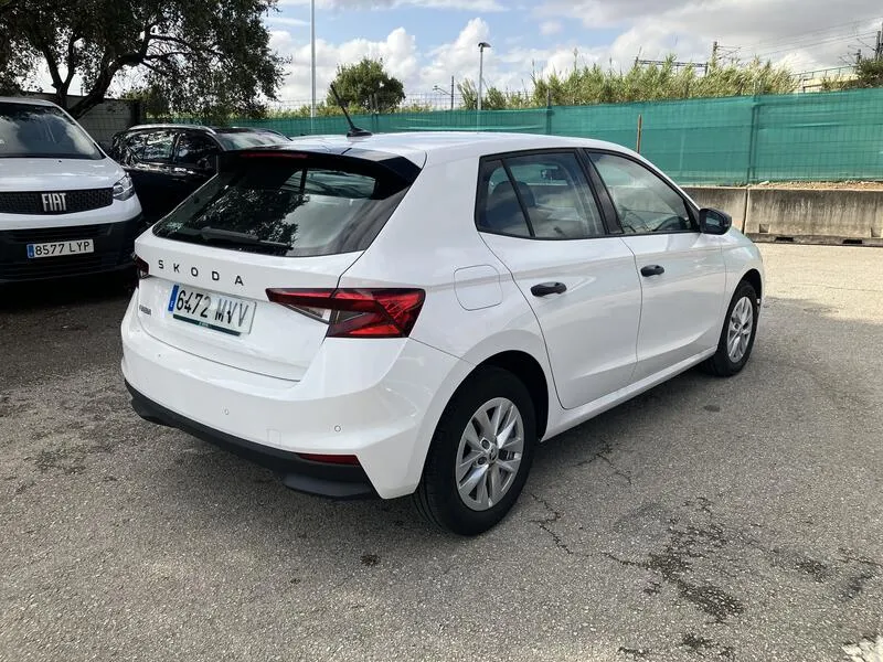 Škoda Fabia Essence 1.0 TSI - foto 6