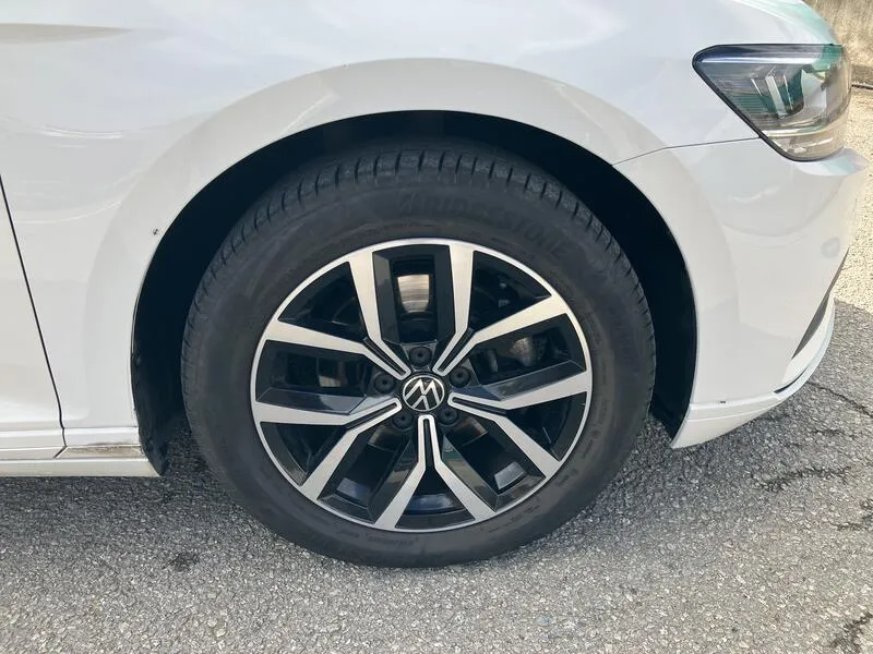 Volkswagen Passat Variant Executive 2.0 TDI - foto 36