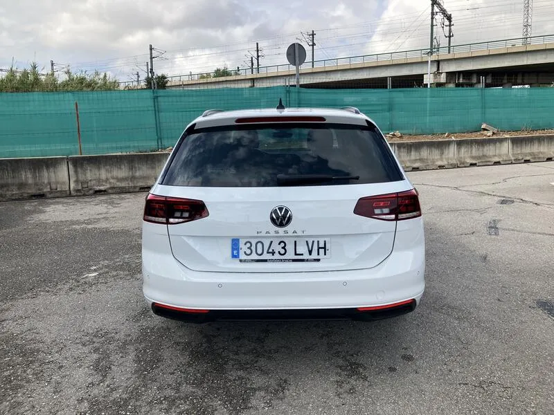 Volkswagen Passat Variant Executive 2.0 TDI - foto 5