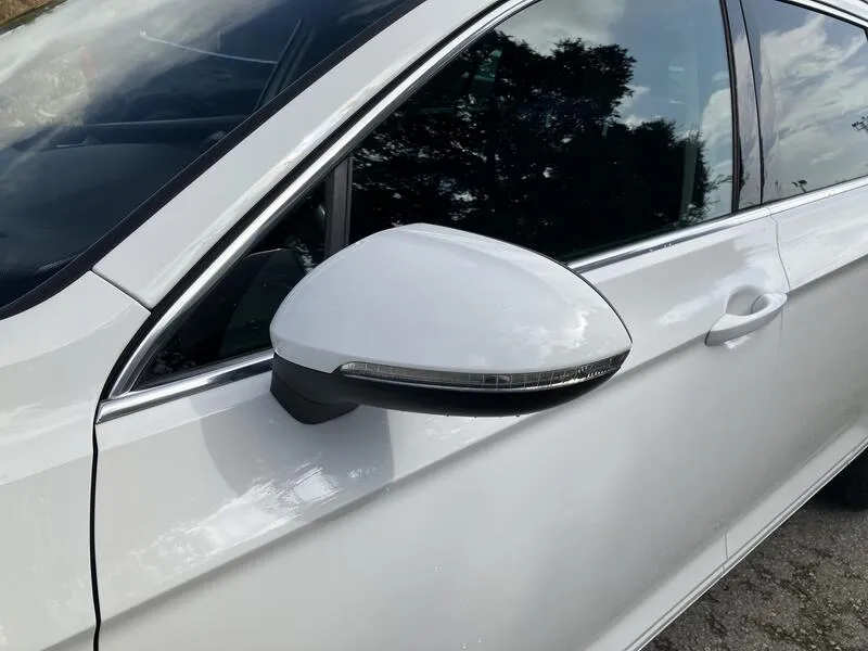 Volkswagen Passat Variant Executive 2.0 TDI - foto 26
