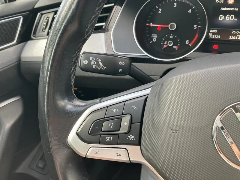 Volkswagen Passat Variant Executive 2.0 TDI - foto 15
