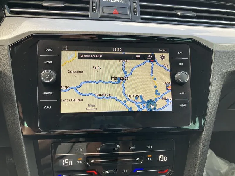 Volkswagen Passat Variant Executive 2.0 TDI - foto 19