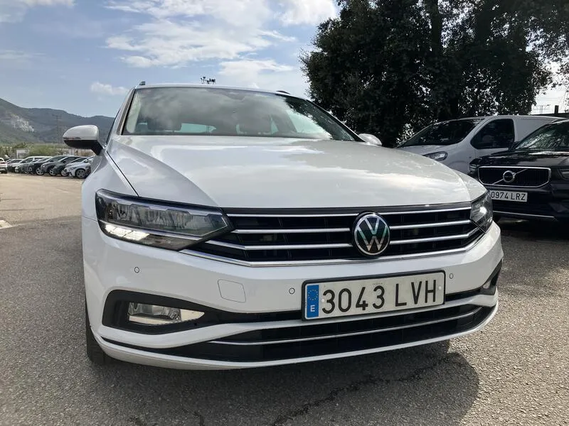 Volkswagen Passat Variant Executive 2.0 TDI - foto 39