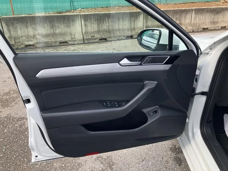 Volkswagen Passat Variant Executive 2.0 TDI - foto 11