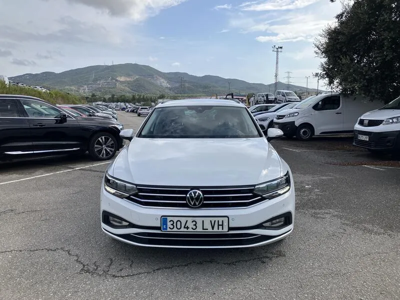Volkswagen Passat Variant Executive 2.0 TDI - foto 9