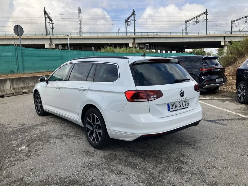 Volkswagen Passat Variant Executive 2.0 TDI - foto 4