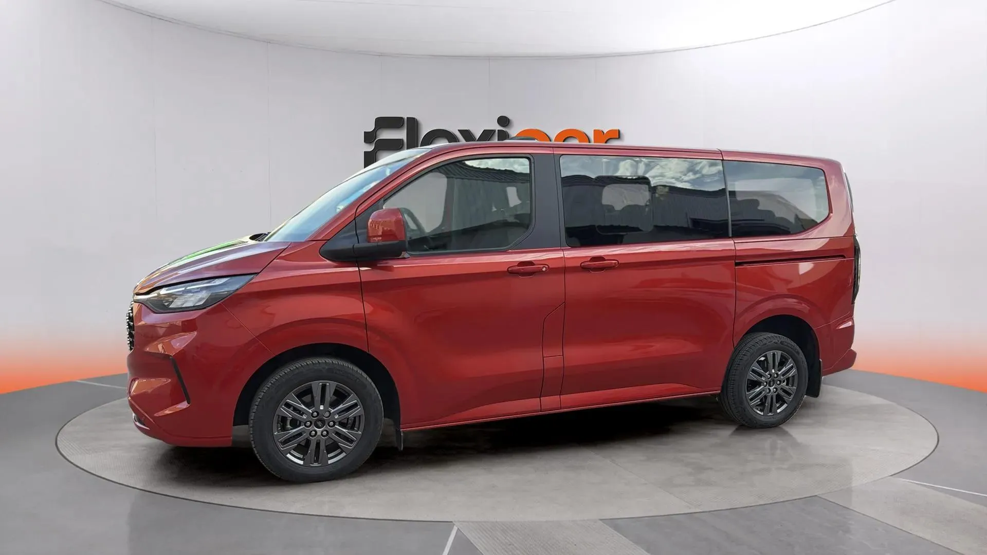 Ford Tourneo Custom 2.0 EcoBlue L1 Active - foto 9