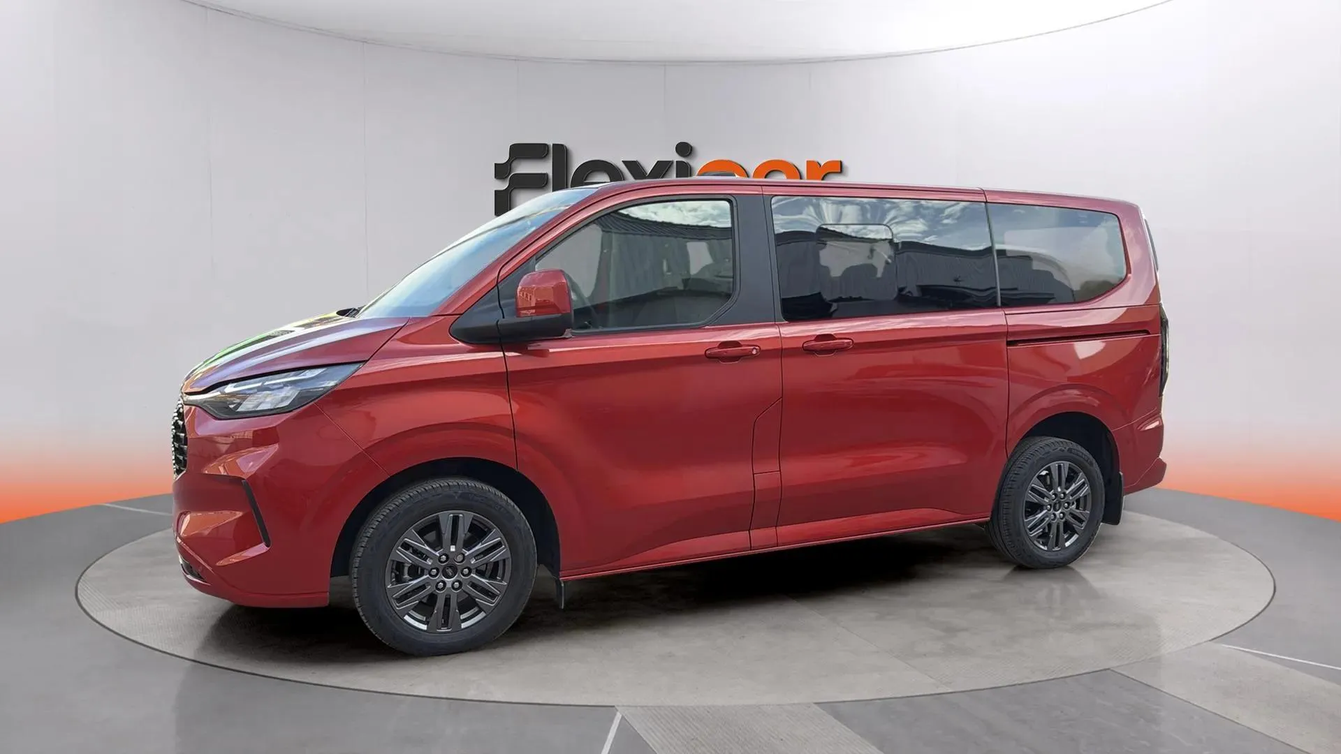Ford Tourneo Custom 2.0 EcoBlue L1 Active - foto 10