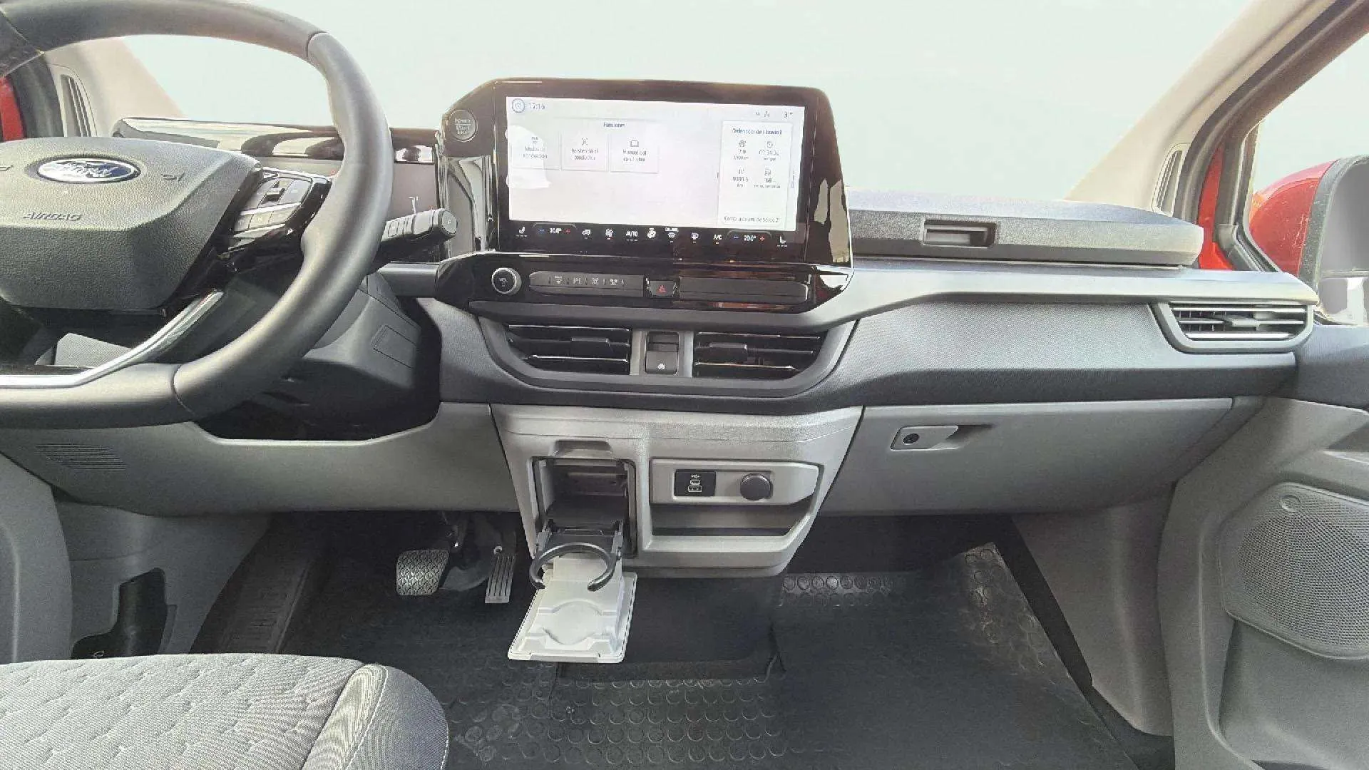 Ford Tourneo Custom 2.0 EcoBlue L1 Active - foto 18
